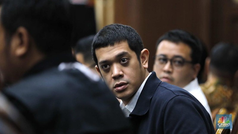 Mantan Direktur Utama PT Pertamina Nicke Widyawati menjadi saksi dalam sidang kasus korupsi tata kelola minyak mentah dan produk kilang di Pengadilan Tindak Pidana Korupsi (Tipikor) Jakarta, Selasa (20/1/2026). (CNBC Indonesia/Tri Susilo)