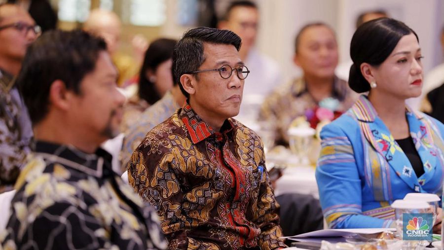 Ketua Komisi XI DPR RI Mukhamad Misbakhun dalam acara Penyerahan Rp. 161 Miliar Dana Masyarakat Korban Scam oleh Indonesia Anti-Scam Center di Gedung AA Maramis, Jakarta, Rabu (21/1/2026). (CNBC Indonesia/Tri Susilo)