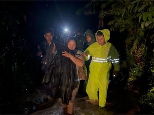 Banjir Terjang di Nusa Penida, Warga Dievakuasi