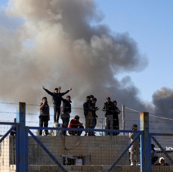 Gencatan Senjata Berlaku, Ratusan Tahanan ISIS Kabur dari Penjara