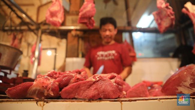 Nasib Pedagang Daging Sapi 'Terjepit' oleh Emak-Emak dan Pemasok