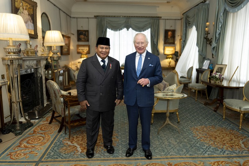 Raja Charles bersama Presiden Indonesia Prabowo Subianto saat audiensi di Clarence House di London, Inggris, 21 Januari 2026. (Sekretariat Presiden RI)