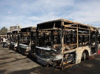 Bus Hangus dan Bangunan Rusak, Jejak Demo Maut Anti-Pemerintah Iran