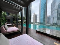 Ide Staycation Mewah Jakarta, Ada Kolam Renang Tertinggi di Lantai 63