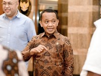 Bahlil: Kementerian ESDM Belum Cabut Izin Tambang Emas Agincourt