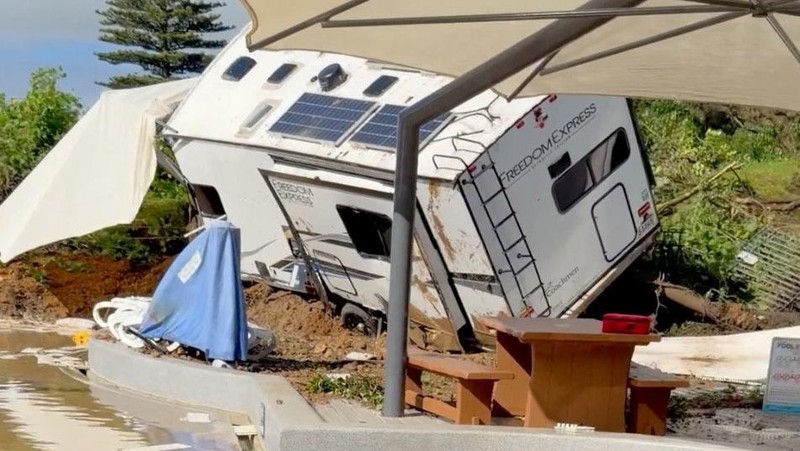 An aerial view of an area affected by a landslide triggered by heavy rains, in Mount Maunganui, New Zealand January 22, 2026, in this screengrab obtained from a social media video. Amy Till/via REUTERS  THIS IMAGE HAS BEEN SUPPLIED BY A THIRD PARTY. MANDATORY CREDIT. NO RESALES. NO ARCHIVES. REFILE - CORRECTING YEAR FROM 