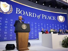 Membaca Arah Gerak Soekarno dan Prabowo dalam Narasi 