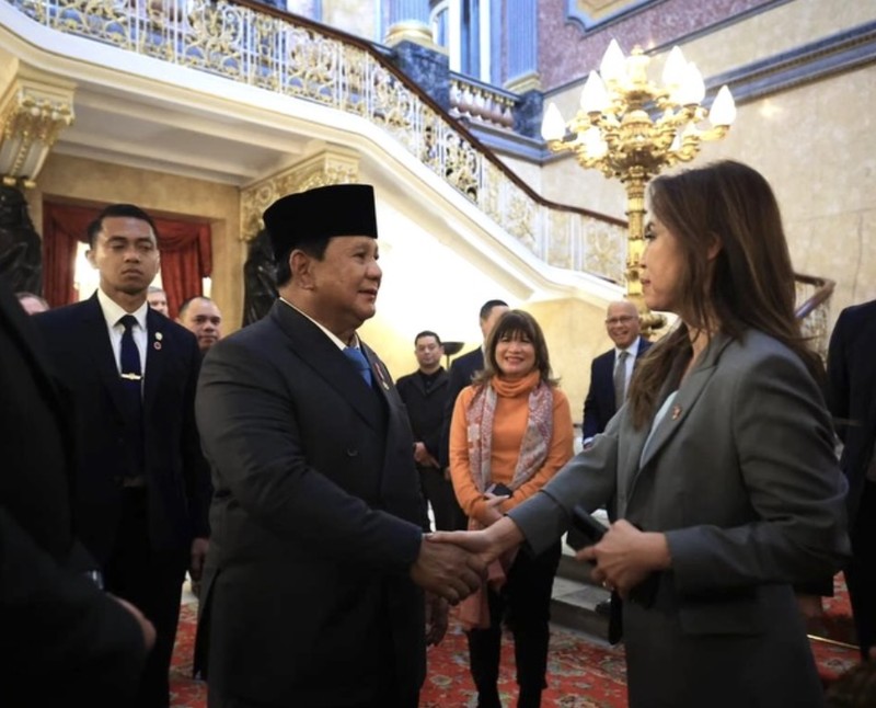 Presiden menghadiri forum bisnis dan investasi yang dipimpin oleh Wakil Perdana Menteri Inggris, David Lammy, bersama delegasi pengusaha dari Inggris dan Indonesia dalam rangka lawatan kenegaraan di Inggris. (Instagram/Prabowo)
