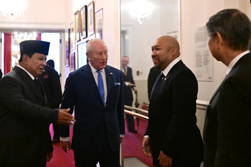 Raja Charles bersama Presiden Indonesia Prabowo Subianto saat audiensi di Clarence House di London, Inggris, 21 Januari 2026. (Sekretariat Presiden RI)