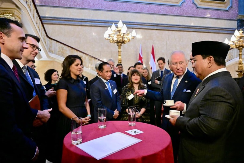 Raja Charles bersama Presiden Indonesia Prabowo Subianto saat audiensi di Clarence House di London, Inggris, 21 Januari 2026. (Sekretariat Presiden RI)