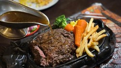 Gandy: Cicip Steak Langganan Old Money di Steakhouse Tertua Jakarta