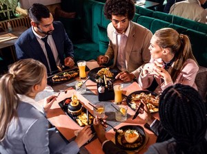 10 Tempat Makan yang Buka 24 Jam di Bali, Solusi Saat Kelaparan Tengah Malam