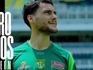 Pedro Matos Resmi Berseragam Persebaya