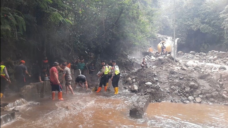 Kondisi kawasan guci setelah dihantam banjir bandang. (Dok. Detikcom/Imam Suripto)