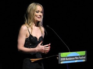 Artis Hollywood Kecam Agen Imigrasi AS Terkait Penembakan di Minneapolis