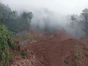 Bapak dan Anak di Pemalang Tertimbun Longsor Saat Bertani