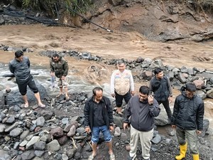 Guci Tegal Tutup Sementara, Perbaikan Tunggu Cuaca