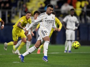 Saat Mbappe Ajari Penalti Panenka yang Benar ke Brahim Diaz