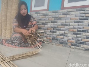 Warisan Jemari Tunanetra Saud Jadi Nafas Kehidupan Desa Bongsang