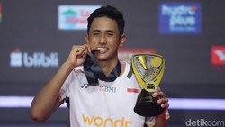 Hasil Final Indonesia Masters 2026: Alwi Farhan Juara, RI Amankan Satu Gelar!
