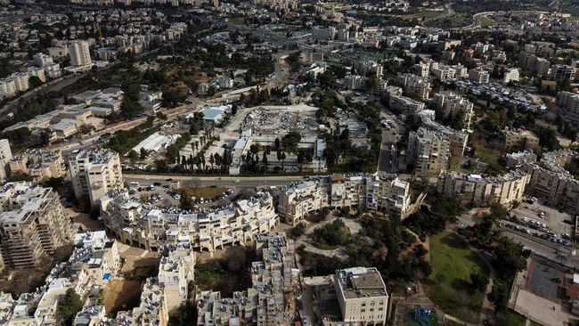 Potret Markas Badan PBB Hancur dan Dibakar Israel