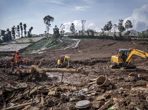 Pakar ITB Jelaskan Biang Kerok Bencana Longsor di Cisarua Bandung Barat