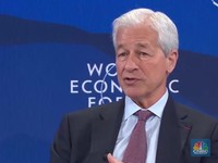 Saham Raksasa Bank AS Ambruk, Bos JP Morgan Buka Suara