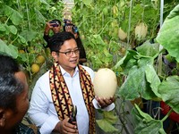 Wamentrans Dorong Pemasaran Produk UMKM Kawasan Transmigrasi di Bali