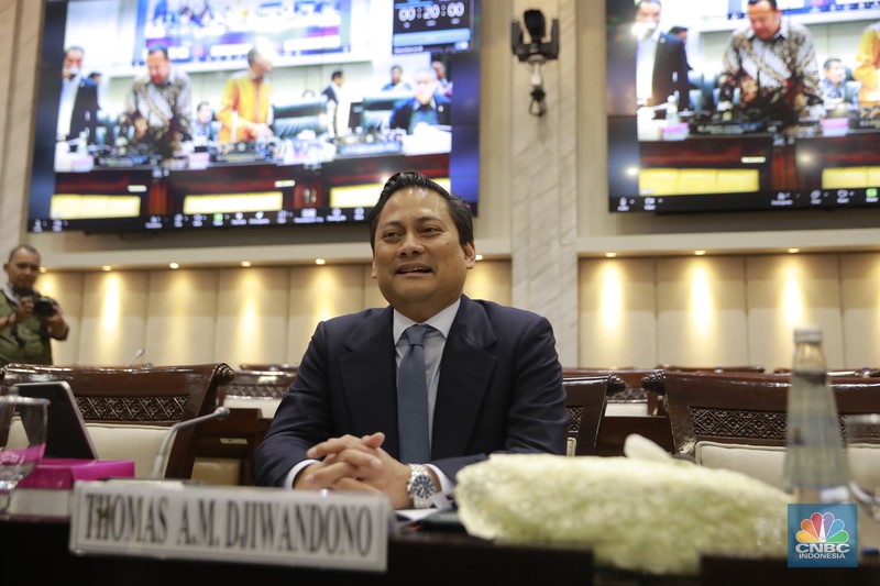 Komisi XI DPR RI melakukan uji kelayakan dan kepatutan alias fit and proper test terhadap Dicky Kartikoyono sebagai calon Deputi Gubernur Bank Indonesia, Jakartad, Senin (26/1/2026). (CNBC Indonesia/Muhammad Sabki)