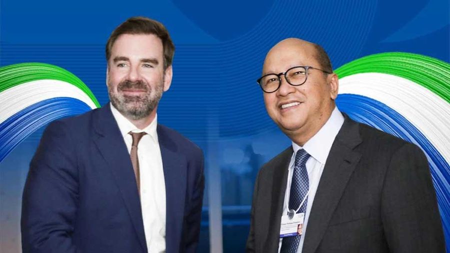 Menteri Investasi dan Hilirisasi/Kepala BKPM sekaligus CEO Danantara Indonesia, Rosan Roeslani bertemu VP Apple Nick Amman di Indonesia Pavilion, Davos, Swiss, Rabu (21/1), membahas investasi teknologi dan perluasan Apple Academy. (Instagram/bkpm_id)