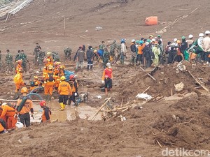 Longsor Cisarua Timbun 23 Anggota Marinir, 19 Orang Masih dalam Pencarian