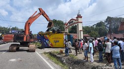 Laka Beruntun di Padang Panjang, Jalur Menuju Bukittinggi Ditutup
