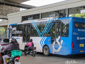 Bahaya Dekat-dekat Bus Transjakarta, Ini Titik Buta Kendaraan Besar
