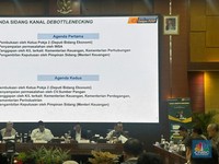 Sidang Debottlenecking: Purbaya Warning Kemhub Soal Pajak Kapal Asing