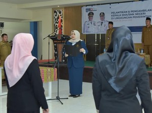 Lantik 26 Kepala SMA/SMK, Dinda Minta Genjot Prestasi Siswa di NTB
