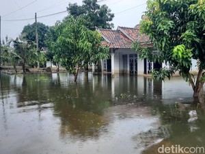 Pati Diguyur Hujan Deras Sejak Pagi, Warga Khawatir Banjir Naik Lagi