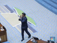 Tok! Potret Momen Thomas Djiwandono Sah jadi Deputi Gubernur BI