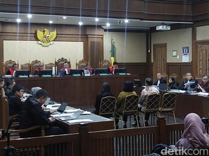 Jaksa Cecar Kepala Pajak GoTo soal Lonjakan Nilai Saham Nadiem Makarim