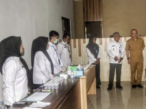 28 Pejabat Pemkab Bima Termasuk Sekda Jalani Tes Urine, Ini Hasilnya
