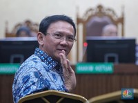 Momen Ahok Bersaksi di Sidang Korupsi Tata Niaga Minyak
