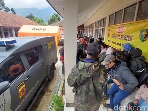 Teridentifikasi, 30 Jenazah Korban Longsor Cisarua Diserahkan ke Keluarga