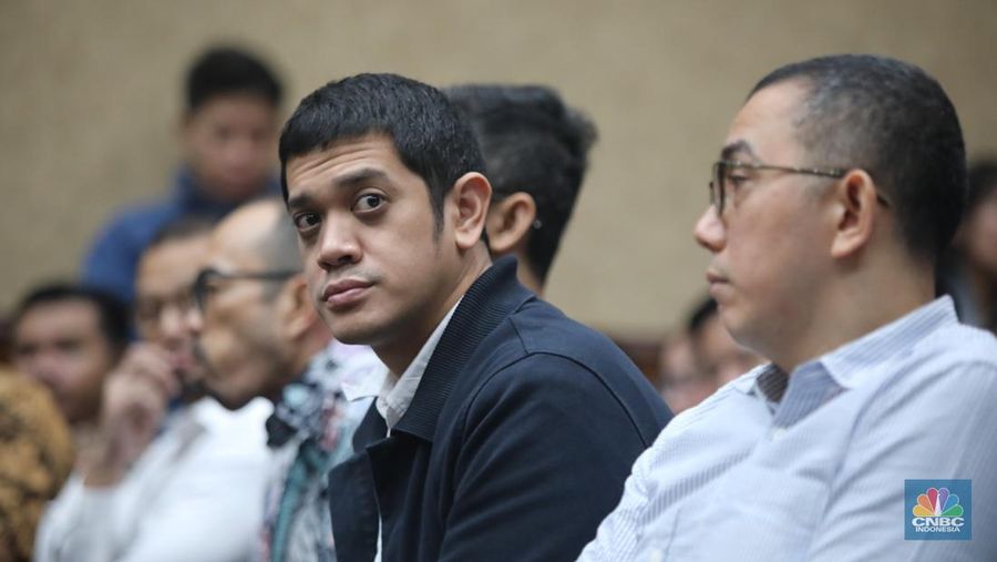 Terdakwa kasus dugaan korupsi tata kelola minyak mentah dan produk kilang Pertamina, Kerry Adrianto Riza di Pengadilan Tindak Pindana Korupsi (Tipikor), Jakarta, Selasa (27/1/2026). (CNBC Indonesia/Faisal Rahman)