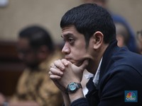 Sampaikan Pledoi, Kerry Anak Riza Chalid Tepis Intervensi Kasus Minyak