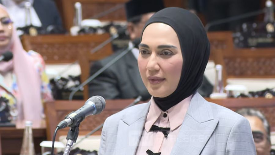 Wakil Ketua DPR RI, Sari Yuliati dalam rapat paripurna DPR RI ke-12 masa persidangan III tahun sidang 2025-2026 di Komplek Parlemen, Jakarta, Selasa (27/1/2026). (Tangkapan Layar Youtube/DPR RI)