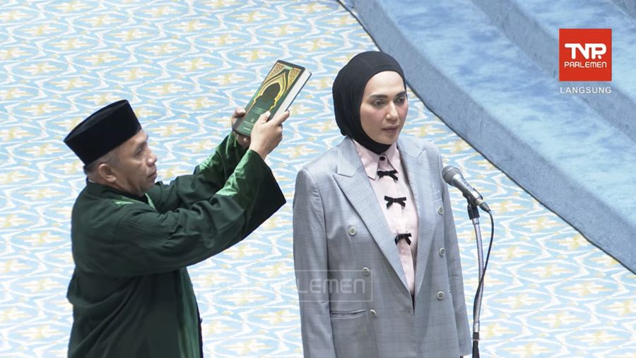 Wakil Ketua DPR RI, Sari Yuliati dalam rapat paripurna DPR RI ke-12 masa persidangan III tahun sidang 2025-2026 di Komplek Parlemen, Jakarta, Selasa (27/1/2026). (Tangkapan Layar Youtube/DPR RI)