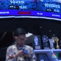 Tekanan Jual Mereda, IHSG Menguat 1,18% ke Level 8.329