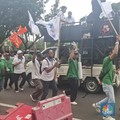 Buruh Siap Menginap dan Buka Tenda di Depan Istana demi 3 Tuntutan Ini