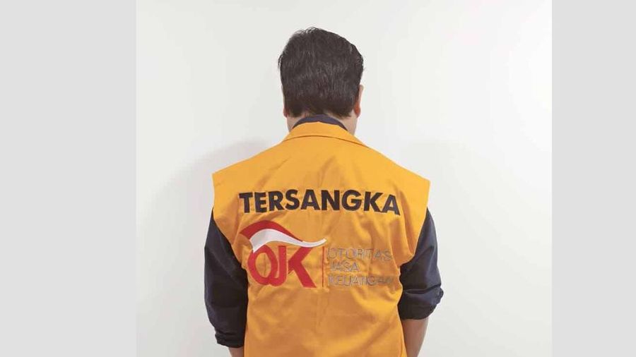 Penyidik OJK telah melimpahkan berkas perkara Tahap I kasus tindak pidana PT Crowde Membangun Bangsa kepada Jaksa Penuntut Umum di Kantor Kejaksaan Negeri Jakarta Selatan, Rabu (7/1/2026). (Dok. OJK)