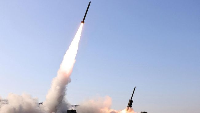 Penampakan Roket Raksasa Baru Korut, Diuji Langsung Kim Jong Un