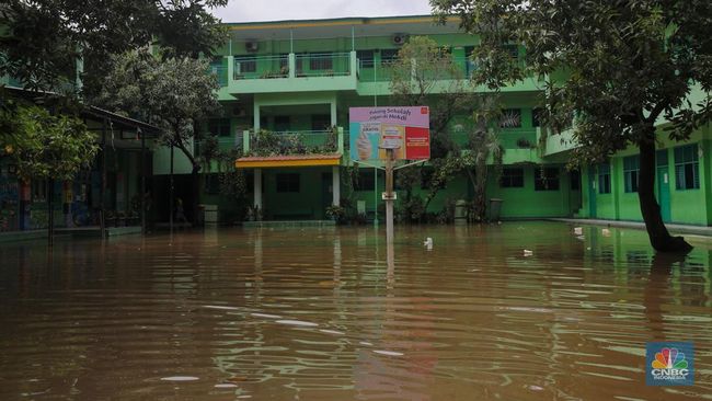 Banjir Rendam Jalan Inspeksi di Jakarta Utara, Sekolah Diliburkan